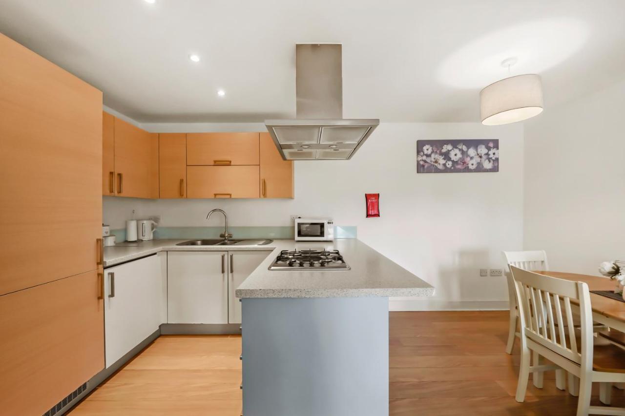 Luxnightzz - Two Bed - Close To North Station And Hospital Колчестер Екстер'єр фото