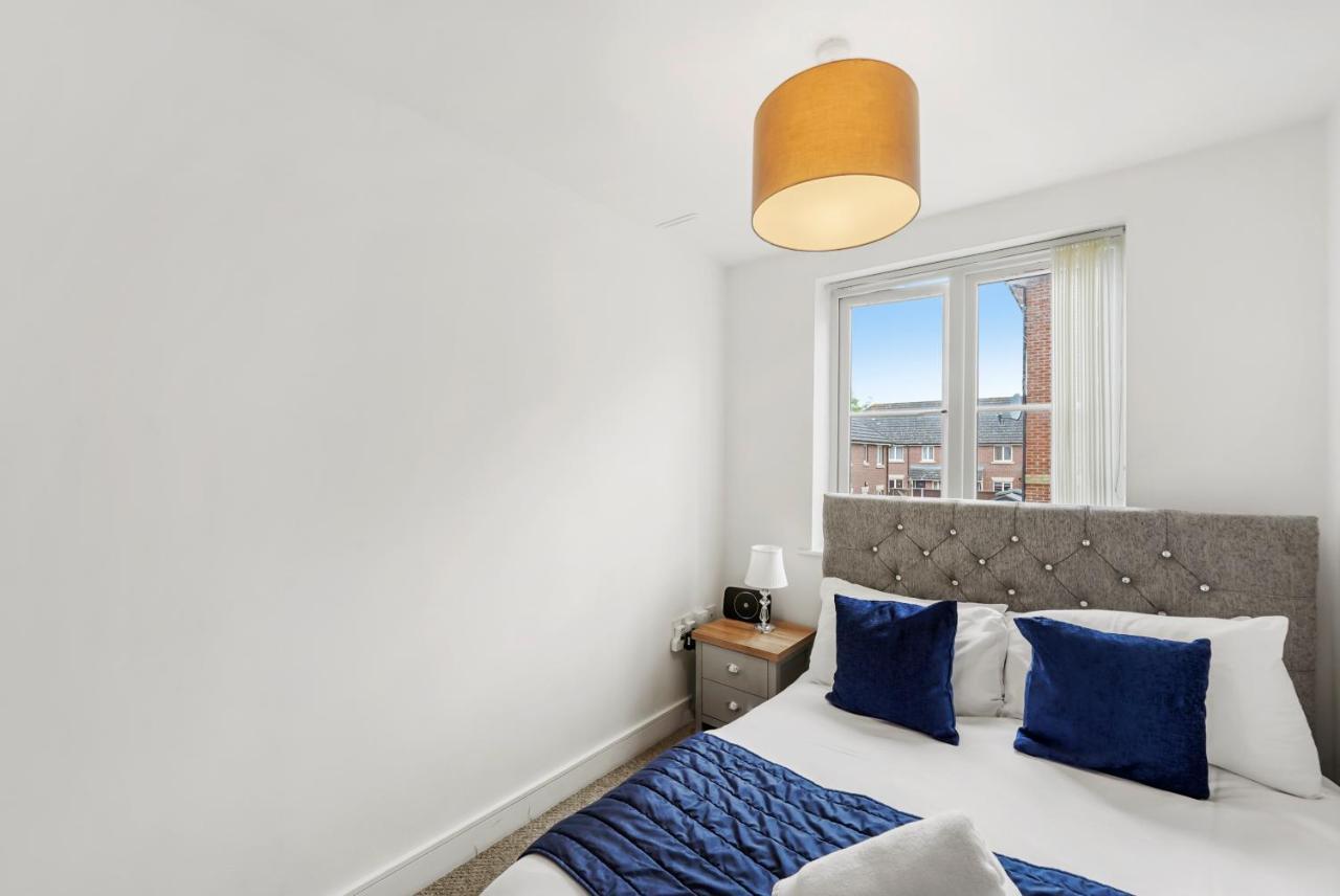 Luxnightzz - Two Bed - Close To North Station And Hospital Колчестер Екстер'єр фото